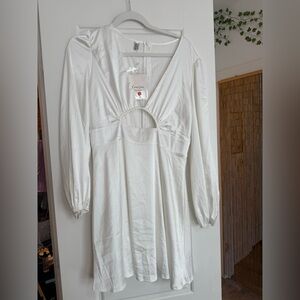 Long sleeve white dress